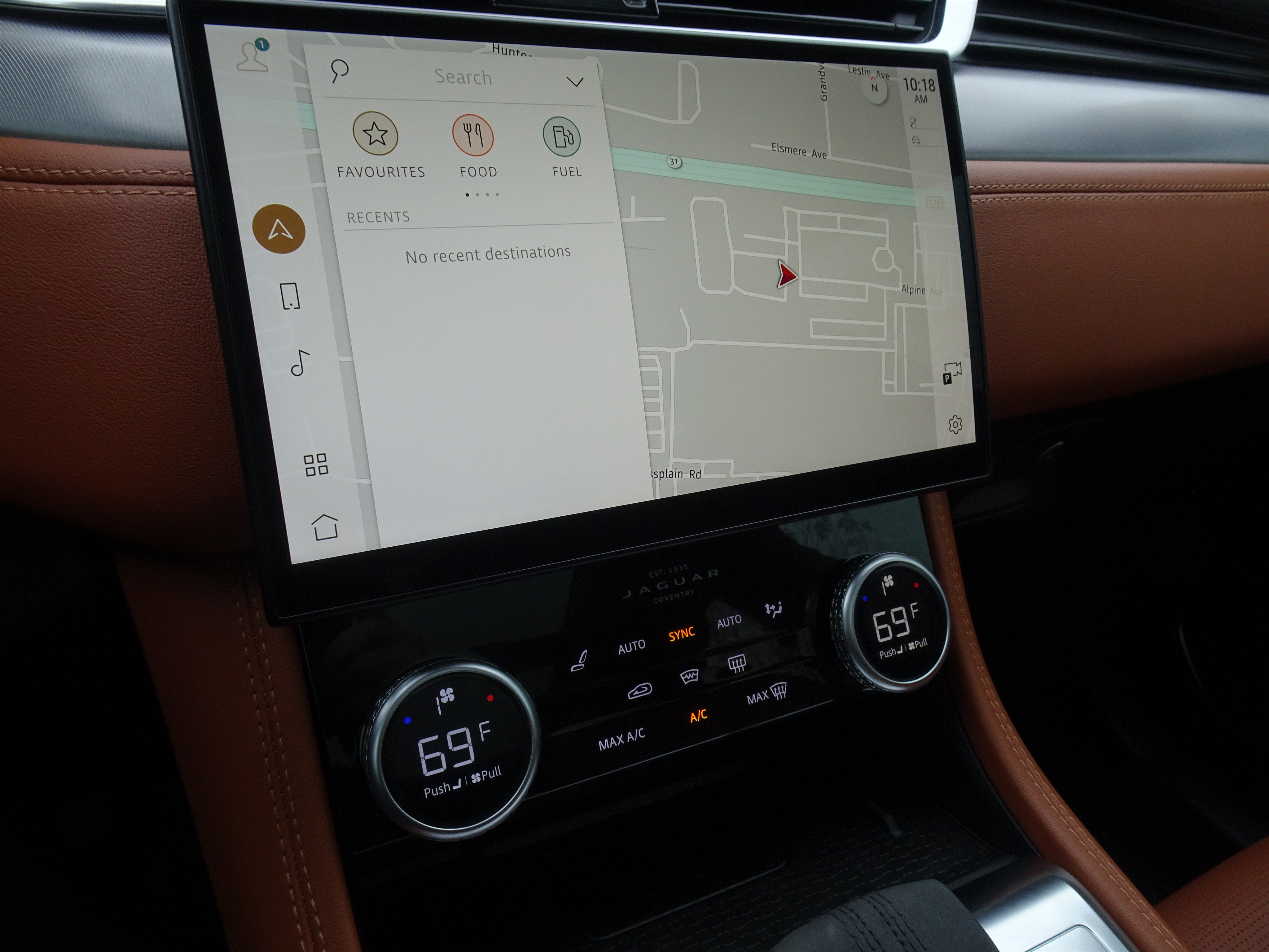 Certified 2023 Jaguar F-PACE R-Dynamic S AWD/4WD image 3