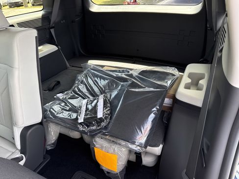 New 2026 Hyundai Santa Fe SEL w/ Tow & Go Package FWD image 14