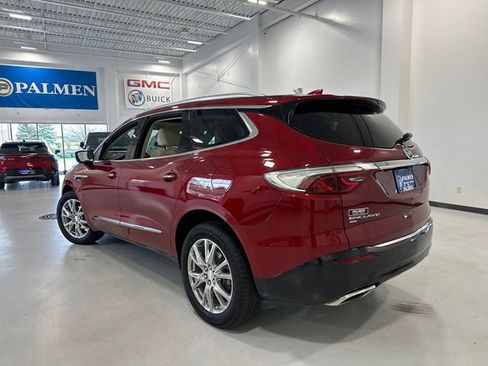 Used 2022 Buick Enclave Premium w/ Experience Buick Package image 8