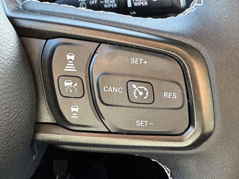Certified 2025 Jeep Wrangler Unlimited Sport AWD/4WD image 26