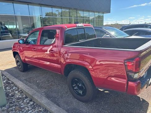Used 2021 Toyota Tacoma SR AWD/4WD image 2