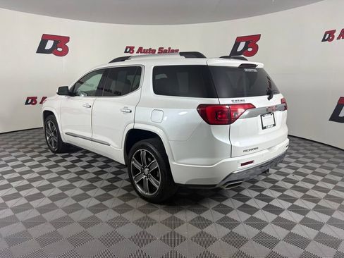 Used 2019 GMC Acadia Denali w/ Technology Package FWD image 4