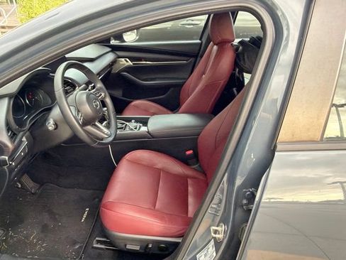 Used 2023 MAZDA MAZDA3 s FWD image 4