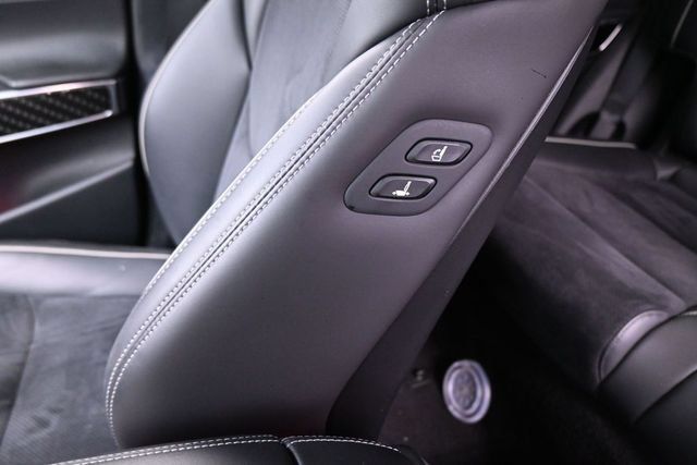 Used 2022 Genesis GV70 3.5T Sport w/ Sport Prestige Package AWD/4WD image 27