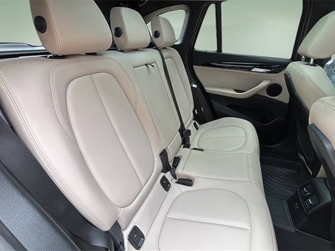 Used 2019 BMW X1 xDrive28i w/ Convenience Package image 12