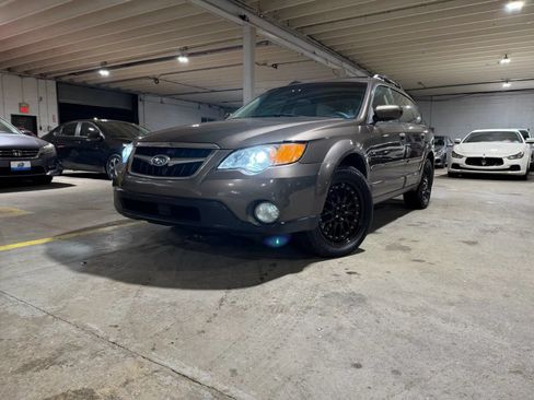Used 2008 Subaru Outback 2.5i Limited AWD/4WD image 1