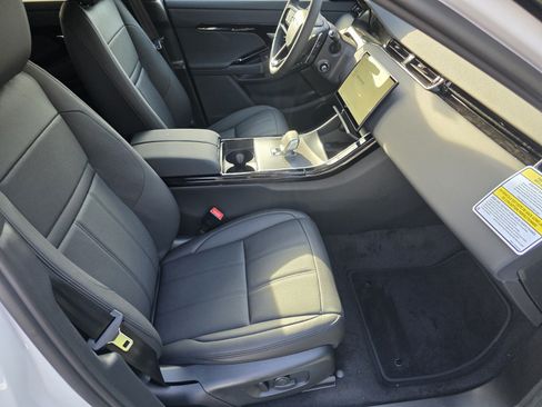 Used 2026 Land Rover Range Rover Evoque S AWD/4WD image 3