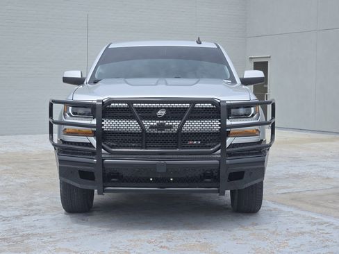 Used 2018 Chevrolet Silverado 1500 LT w/ Texas Edition AWD/4WD image 2