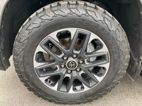 Certified 2024 Toyota Sequoia Limited AWD/4WD image 16