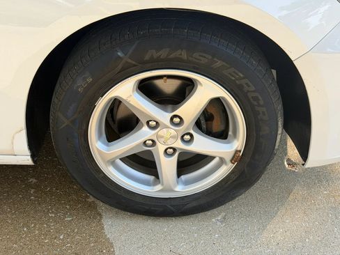 Used 2016 Chevrolet Malibu LS FWD image 11