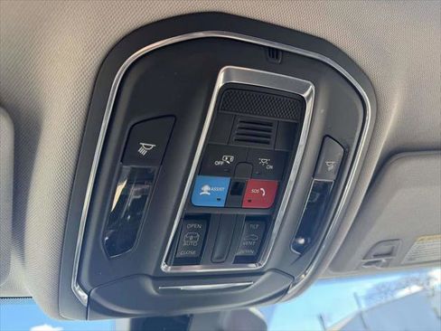Certified 2023 Jeep Grand Cherokee L Laredo AWD/4WD image 29