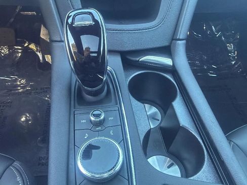 Used 2024 Cadillac XT6 Luxury w/ LPO, Floor Liner Package image 31