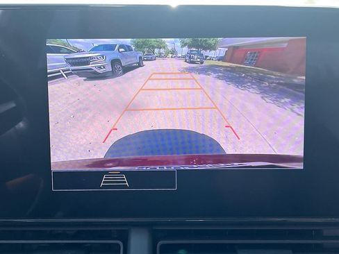 Used 2025 Chevrolet Trax RS w/ Driver Confidence Package FWD image 14