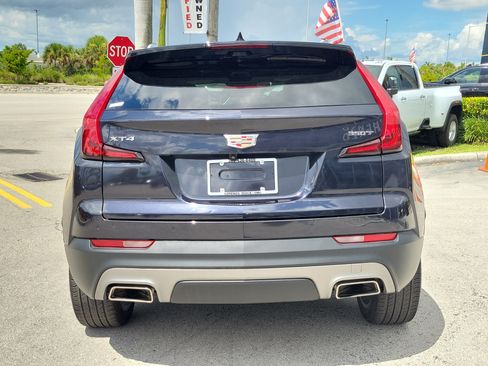 Used 2023 Cadillac XT4 Premium Luxury w/ Enhanced Visibility Package FWD image 6