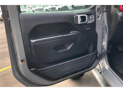Used 2020 Jeep Gladiator Rubicon AWD/4WD image 24