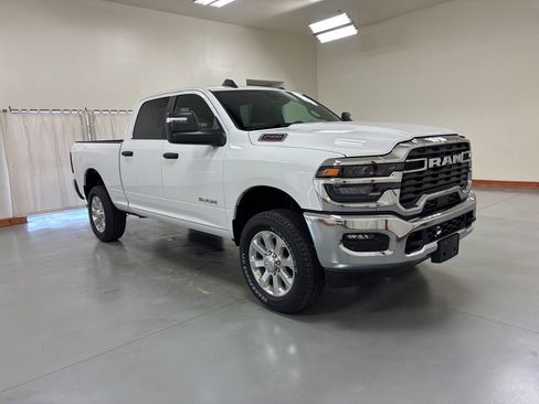 New 2026 RAM 2500 Big Horn AWD/4WD image 2