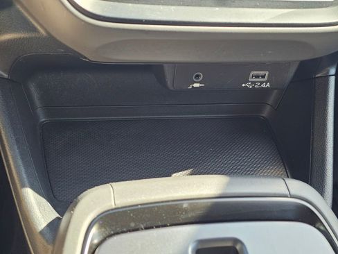 Used 2024 Subaru Crosstrek 2.0i AWD/4WD image 30