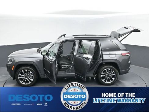 New 2025 Jeep Grand Cherokee Overland w/ Adv Protech Group III AWD/4WD image 29