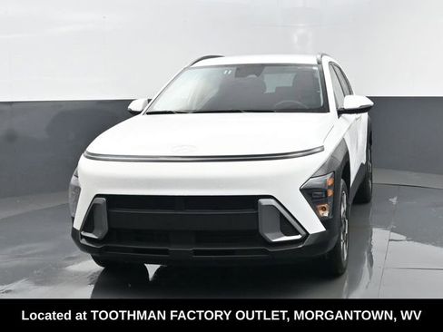 Used 2025 Hyundai Kona SEL image 21