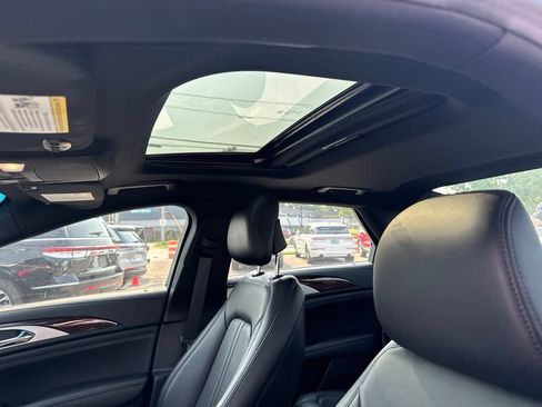 Used 2019 Lincoln MKZ Reserve w/ Reserve Plus Package AWD/4WD image 10