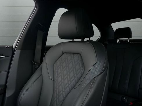 Used 2023 BMW 530i xDrive w/ M Sport Package AWD/4WD image 35