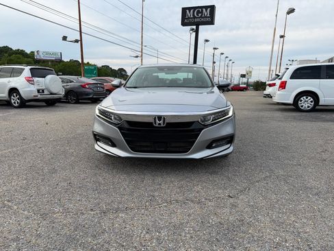 Used 2018 Honda Accord EX-L image 6