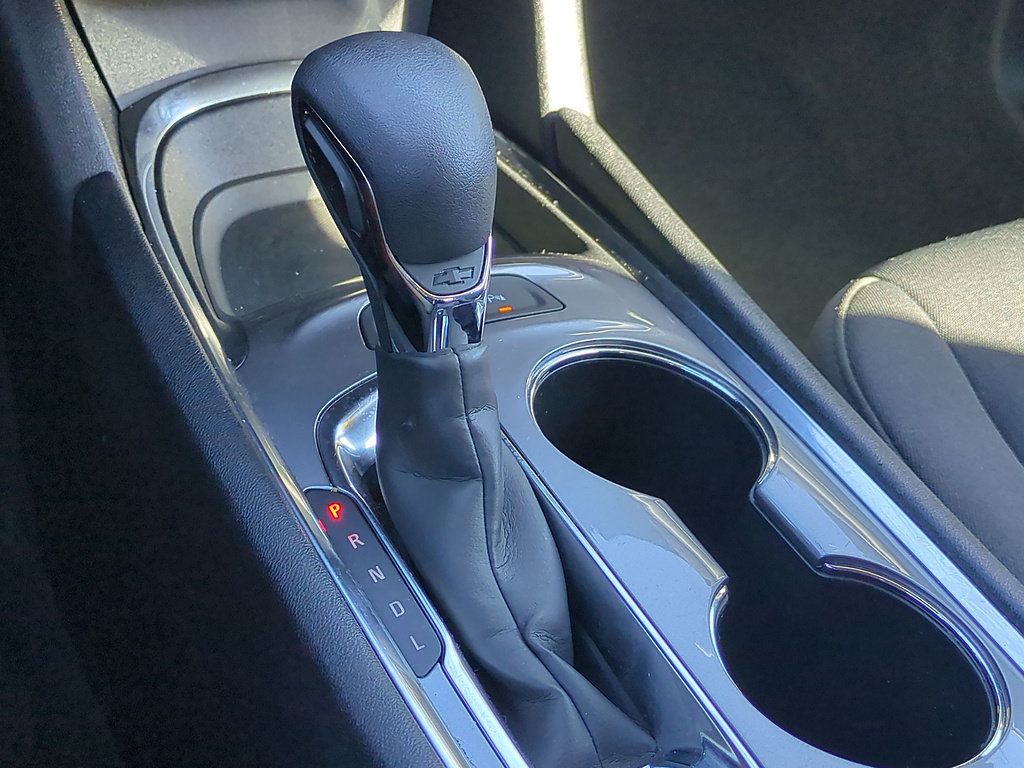 Used 2025 Chevrolet Malibu LT FWD image 25