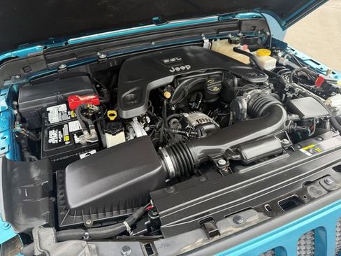 Used 2019 Jeep Wrangler Unlimited Sport S AWD/4WD image 25