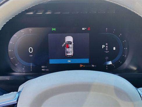 Used 2023 Volvo XC90 B6 Plus w/ Protection Package Premier image 11