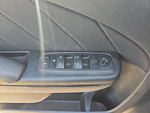 Used 2023 Dodge Charger R/T w/ Blacktop Package image 11