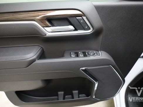 New 2026 Chevrolet Silverado 1500 LT w/ Texas Edition Plus RWD image 19