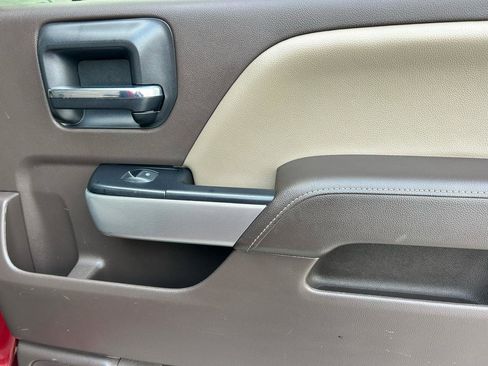 Used 2018 Chevrolet Silverado 1500 LT w/ Texas Edition image 13