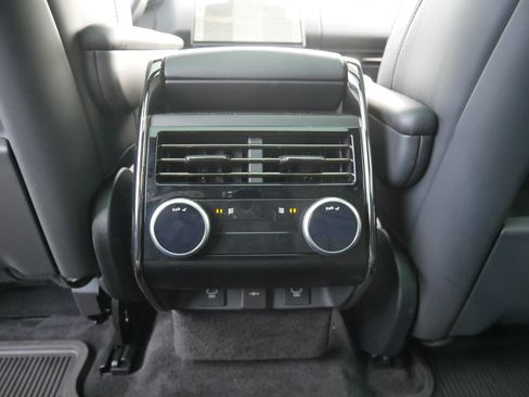 Used 2025 Land Rover Range Rover Sport Dynamic SE image 18