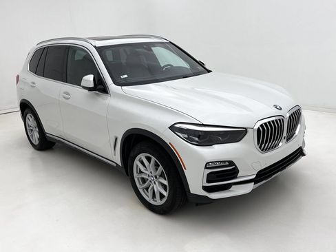 Used 2019 BMW X5 xDrive40i w/ Convenience Package AWD/4WD image 2