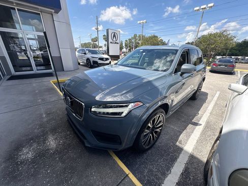 Used 2022 Volvo XC90 T5 Momentum FWD image 4