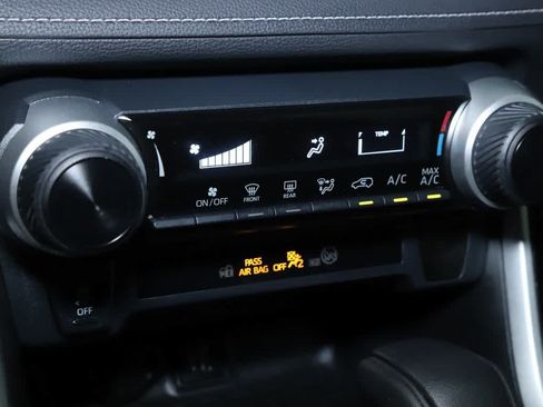 Used 2023 Toyota RAV4 LE FWD image 26