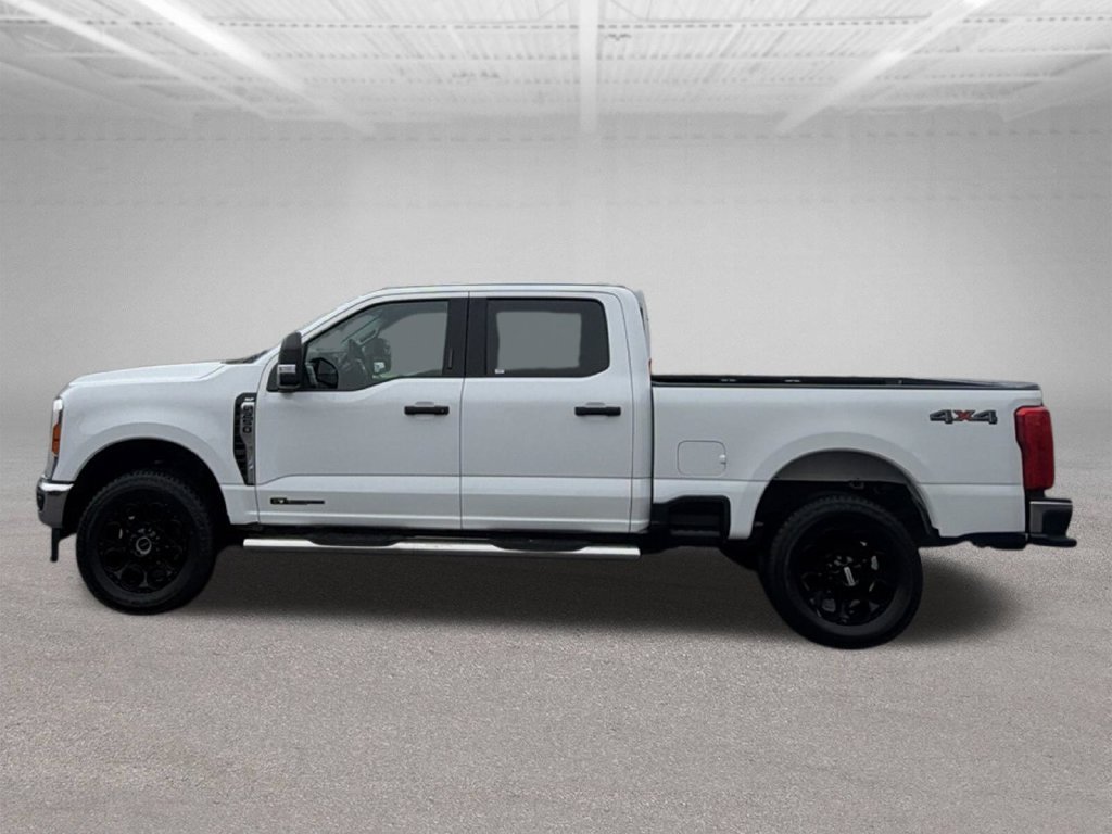 Used 2023 Ford F250 XLT AWD/4WD image 7