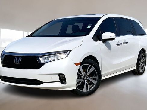 Used 2022 Honda Odyssey Touring image 1