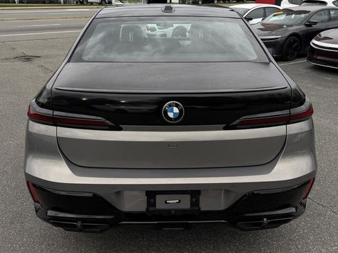 Used 2023 BMW 760i xDrive w/ Parking Assistance Package AWD/4WD image 24