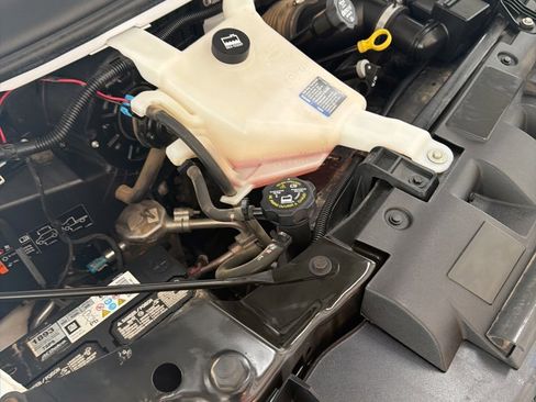 Used 2017 Chevrolet Express 3500 LS image 46