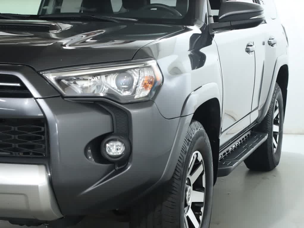 Used 2021 Toyota 4Runner TRD Off-Road Premium w/ Moonroof Package AWD/4WD image 4