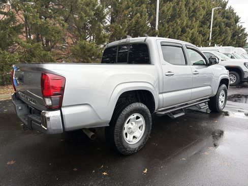 Used 2019 Toyota Tacoma SR5 image 10