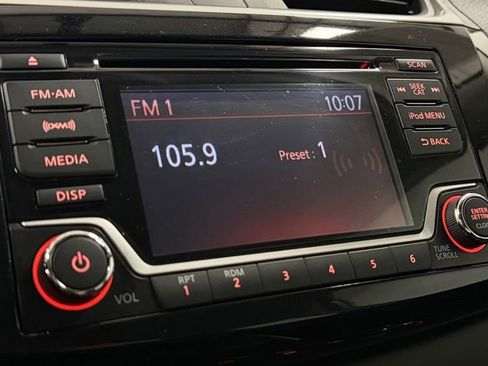 Used 2017 Nissan Sentra SV image 19