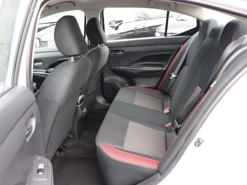 Used 2024 Nissan Versa SR image 12