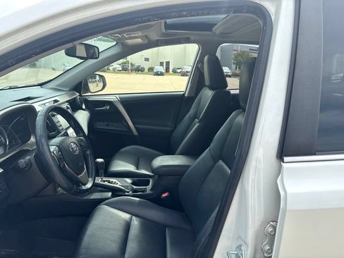 Used 2015 Toyota RAV4 Limited AWD/4WD image 10