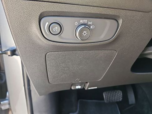 Used 2025 Buick Encore GX Preferred FWD image 17