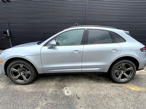 New 2025 Porsche Macan image 2