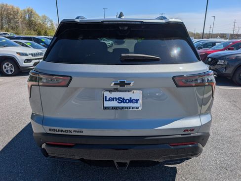 Used 2025 Chevrolet Equinox RS w/ Safety and Technology Package image 4