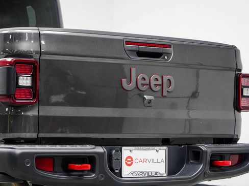 Used 2024 Jeep Gladiator Rubicon w/ Technology Group AWD/4WD image 20