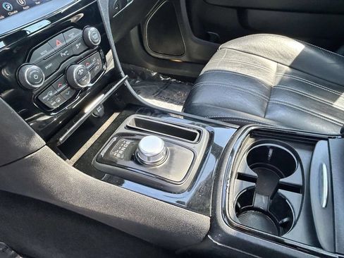 Used 2022 Chrysler 300 S RWD image 17